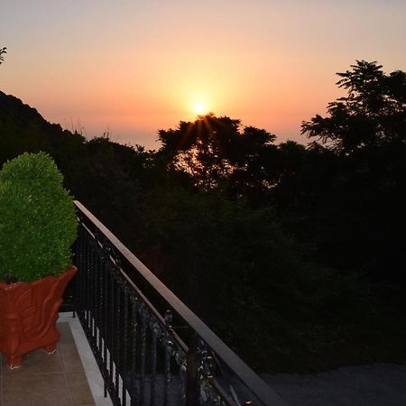 D & K Guest House Makrirrákhi Екстериор снимка