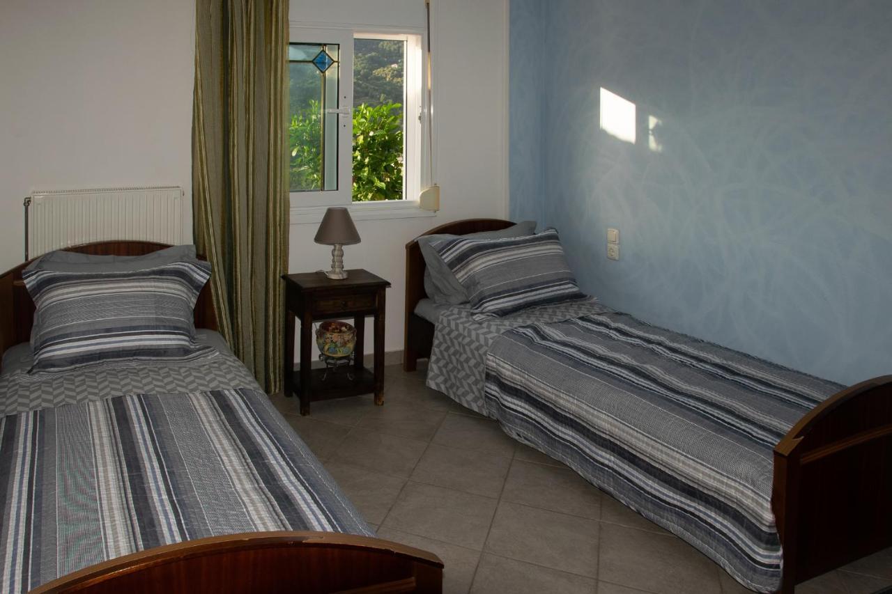 D & K Guest House Makrirrákhi Екстериор снимка